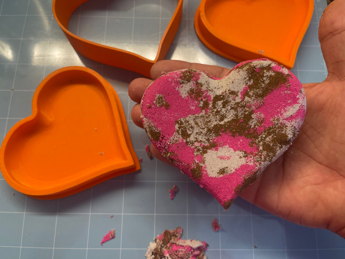3.5”x4”x1” 3D Heart Shape BATH BOMBS Mold! Arbi Design CookieCutz
