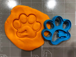 Cute Dog Paw with Bone Imprint Cookie Cutter